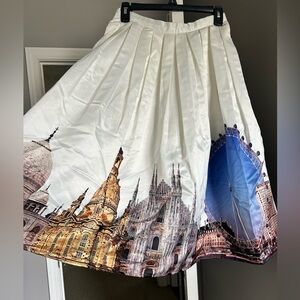 Chicwish worlds most iconic sights midi skirt. Size M. White polyester